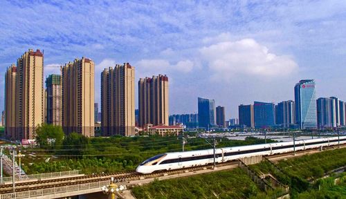 石家庄经济发展缓慢与北京发展的关系分析
